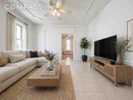 featured image of 32 Chester Ave #2