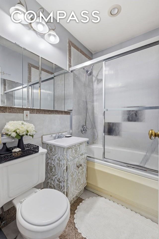 436 Chauncey St #4 - Photo 6 of 6