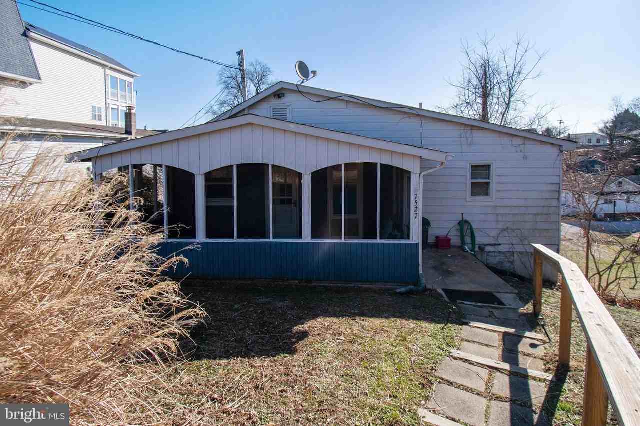 7527 C St - Photo 2 of 28