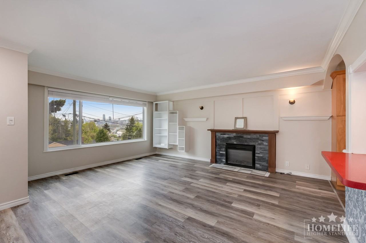 10266 124 St - Photo 3 of 15