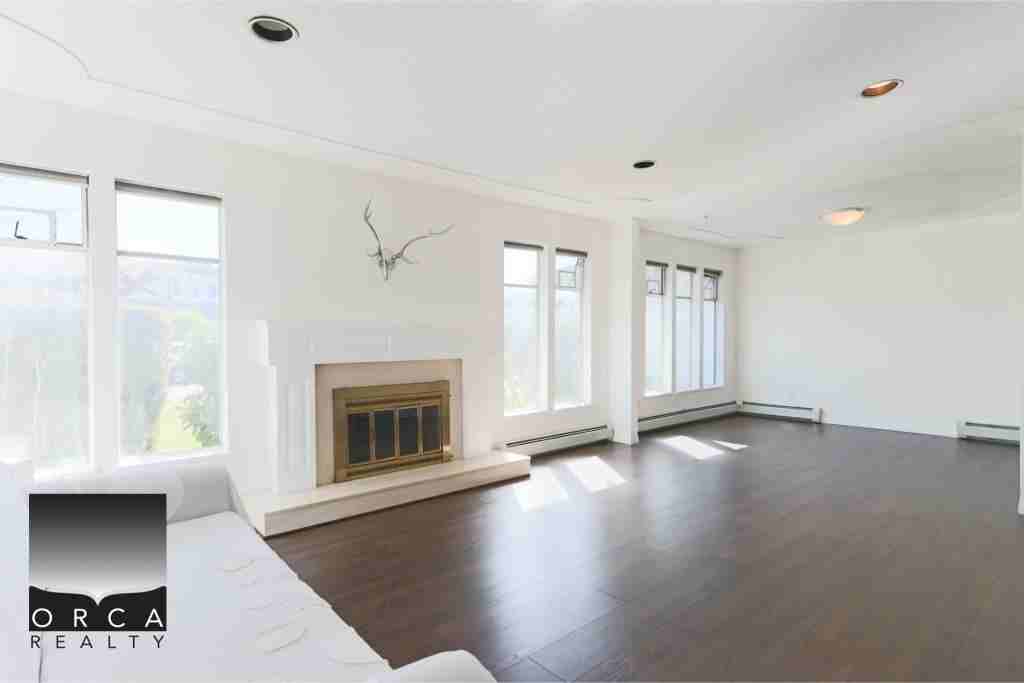 6400 Dakota Dr - Photo 3 of 41