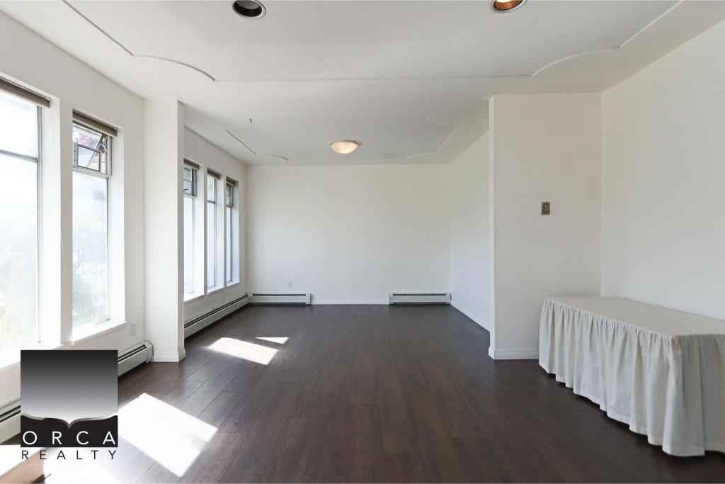 6400 Dakota Dr - Photo 4 of 41