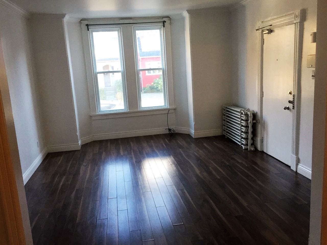 353 Rue Wilbrod Street #1 - Photo 4 of 10