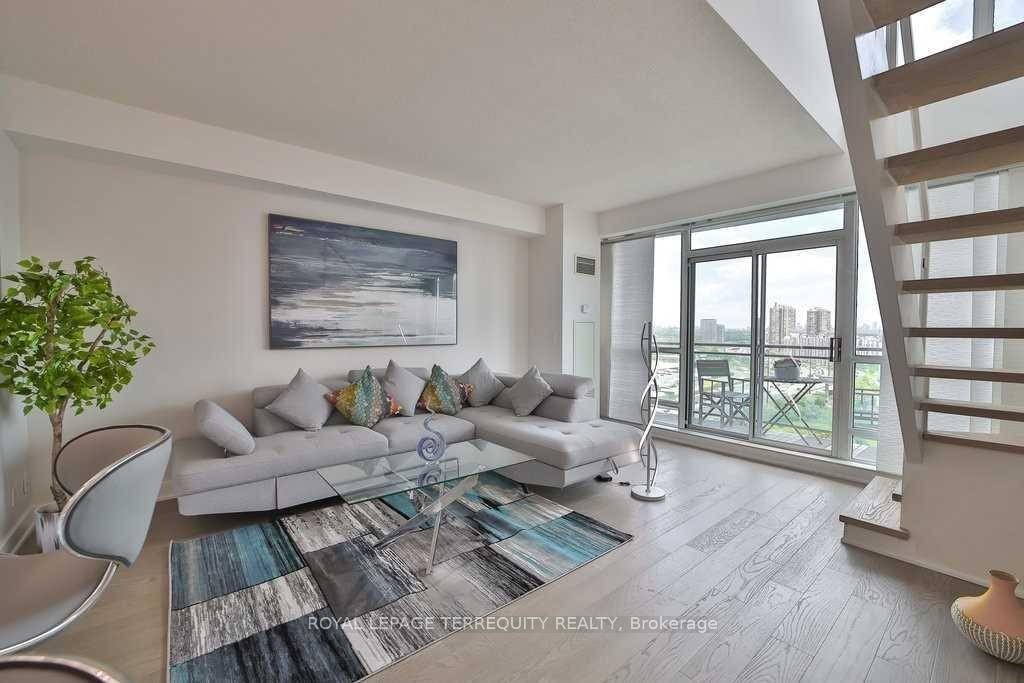 185 Legion Road North - Photo 4 of 18