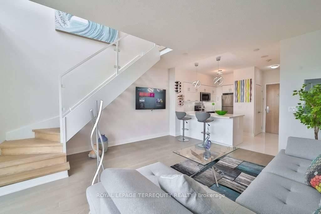 185 Legion Road North - Photo 3 of 18