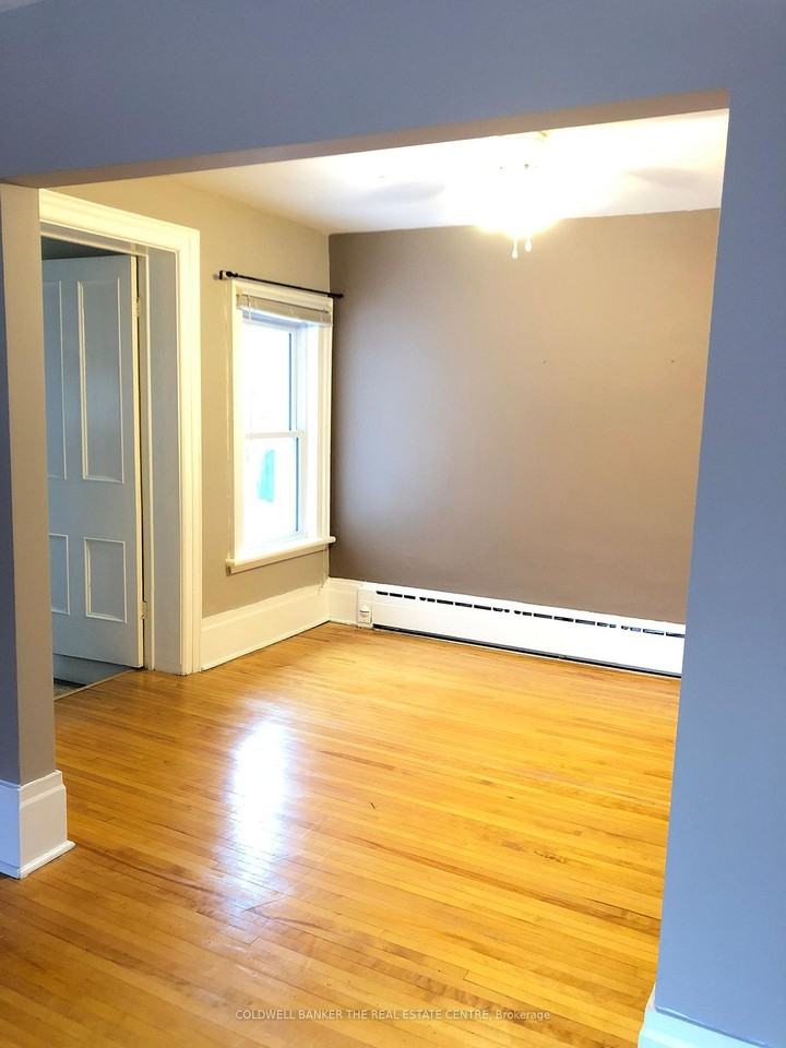 59 B Wellington Street East - Photo 5 of 15