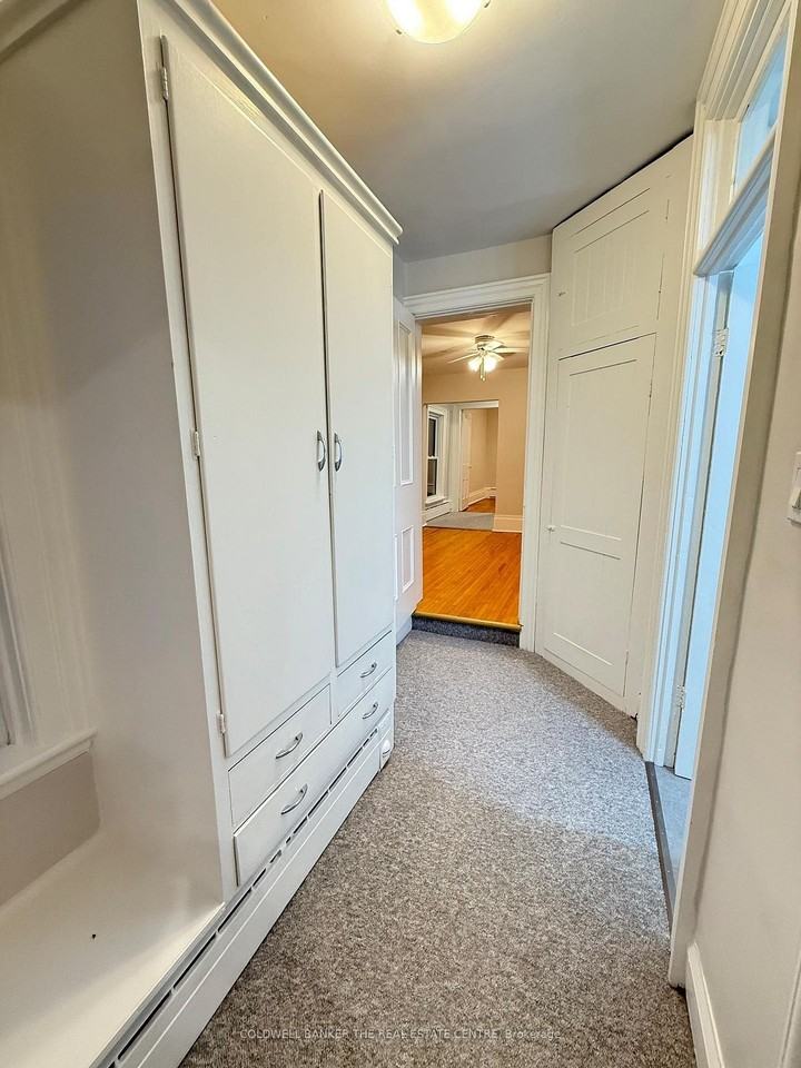 59 B Wellington Street East - Photo 7 of 15