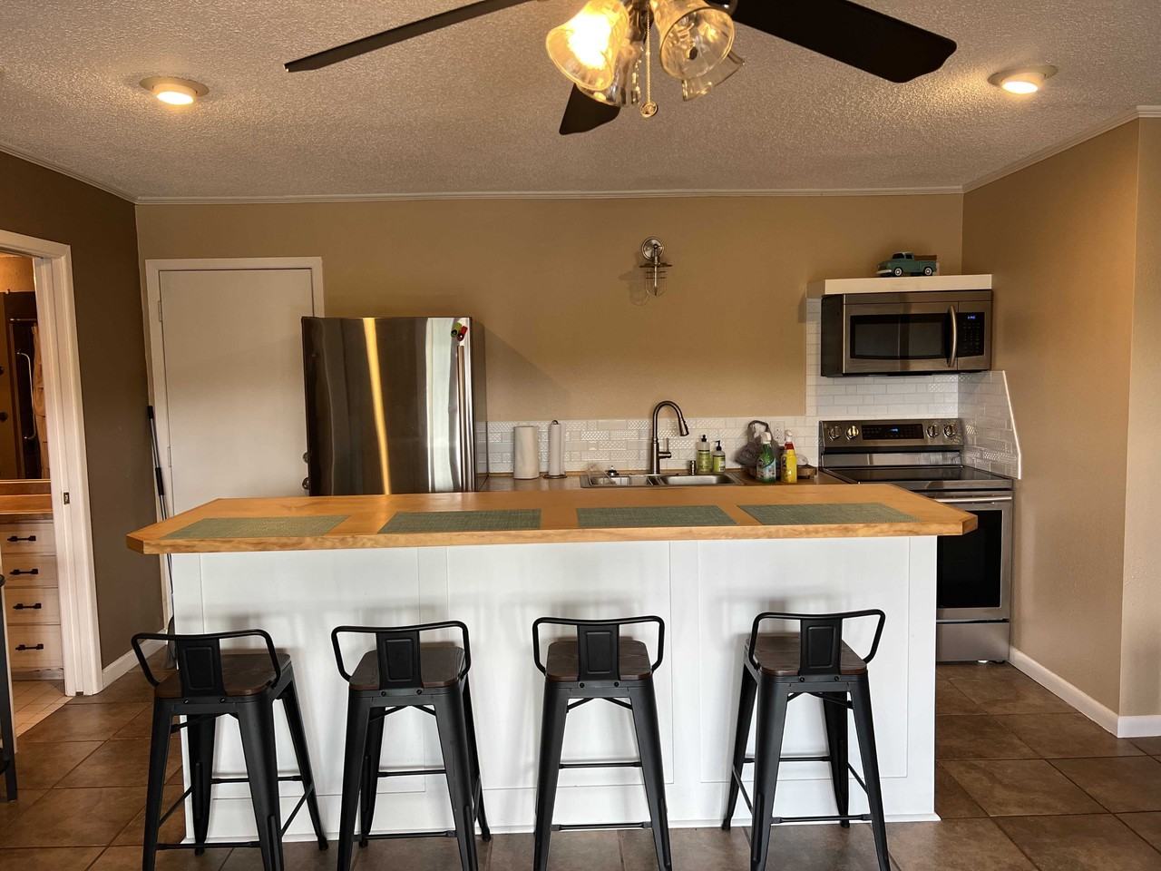 2510 Circle Dr #2 - Photo 3 of 13