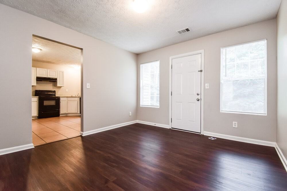 1322 Sandybrook Ct - Photo 6 of 17