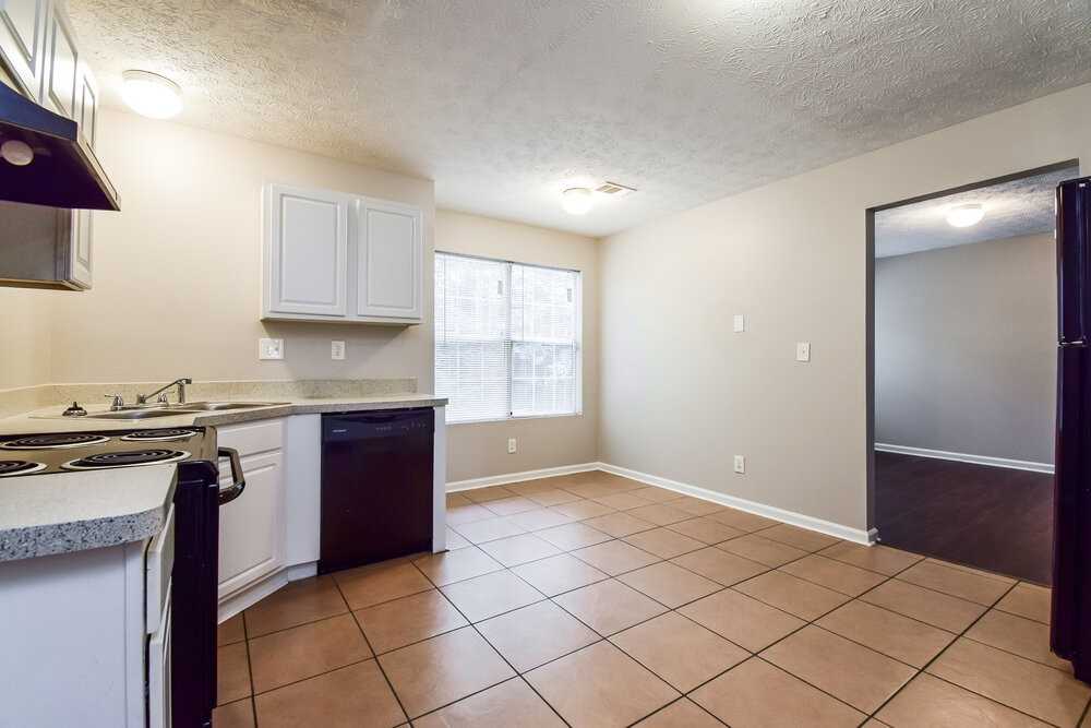 1322 Sandybrook Ct - Photo 7 of 17