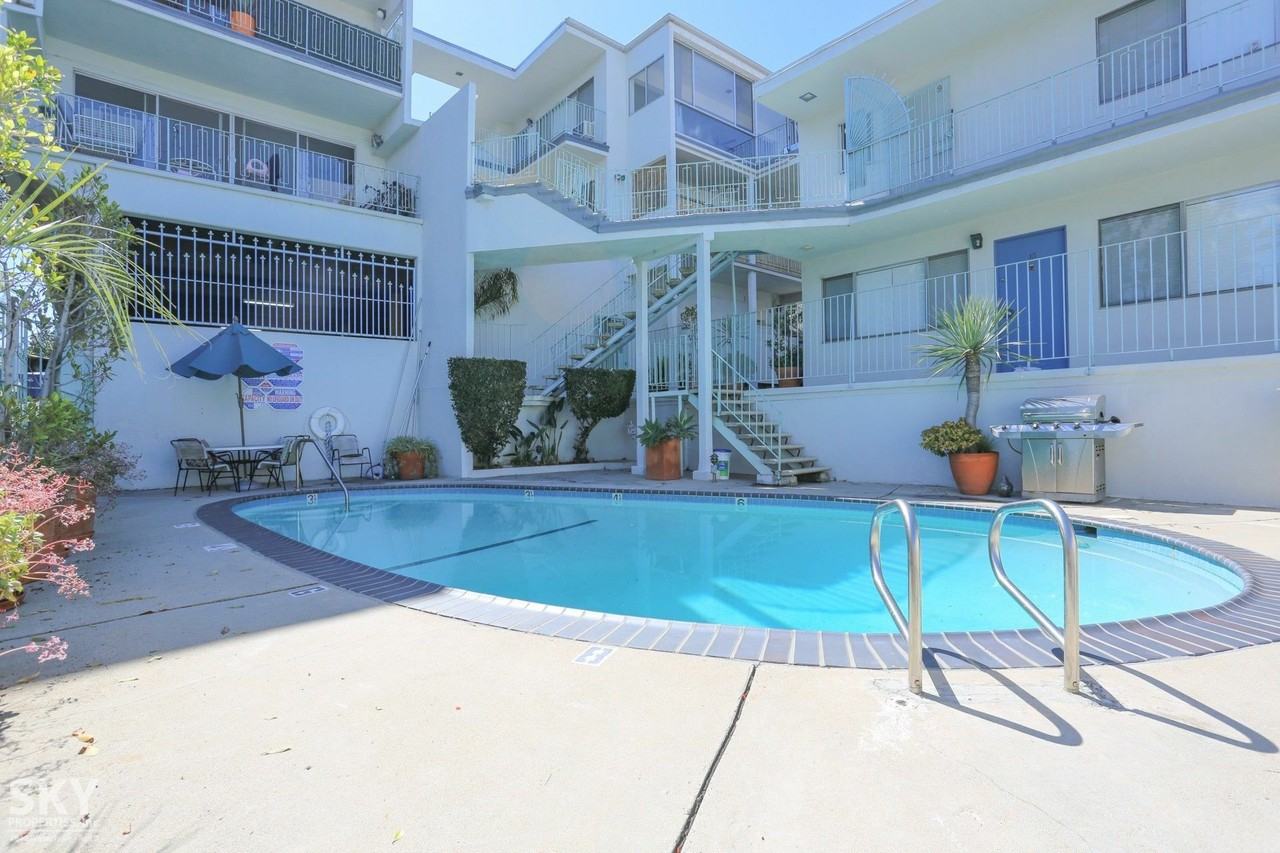 2849 Waverly Dr #3 - Photo 7 of 13