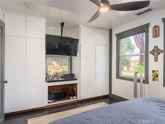 1928 Oleander Ave - Photo 6 of 14