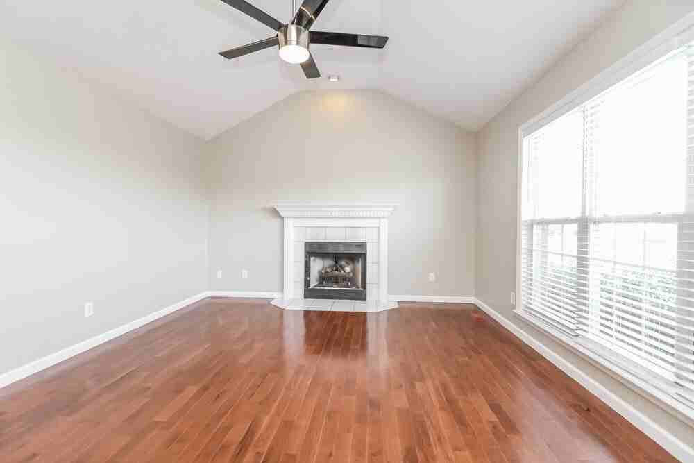 3645 Rutherford Dr - Photo 4 of 17