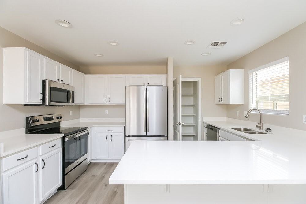 37766 N Sandy Dr - Photo 7 of 17