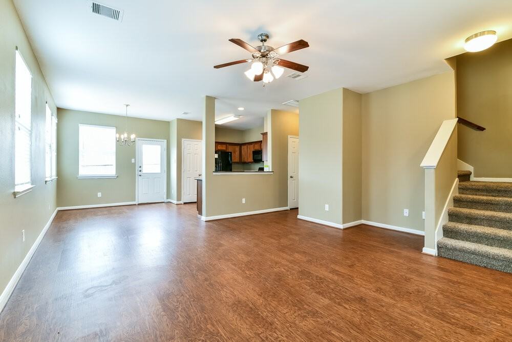 2703 Sleepy Knoll Dr - Photo 2 of 15