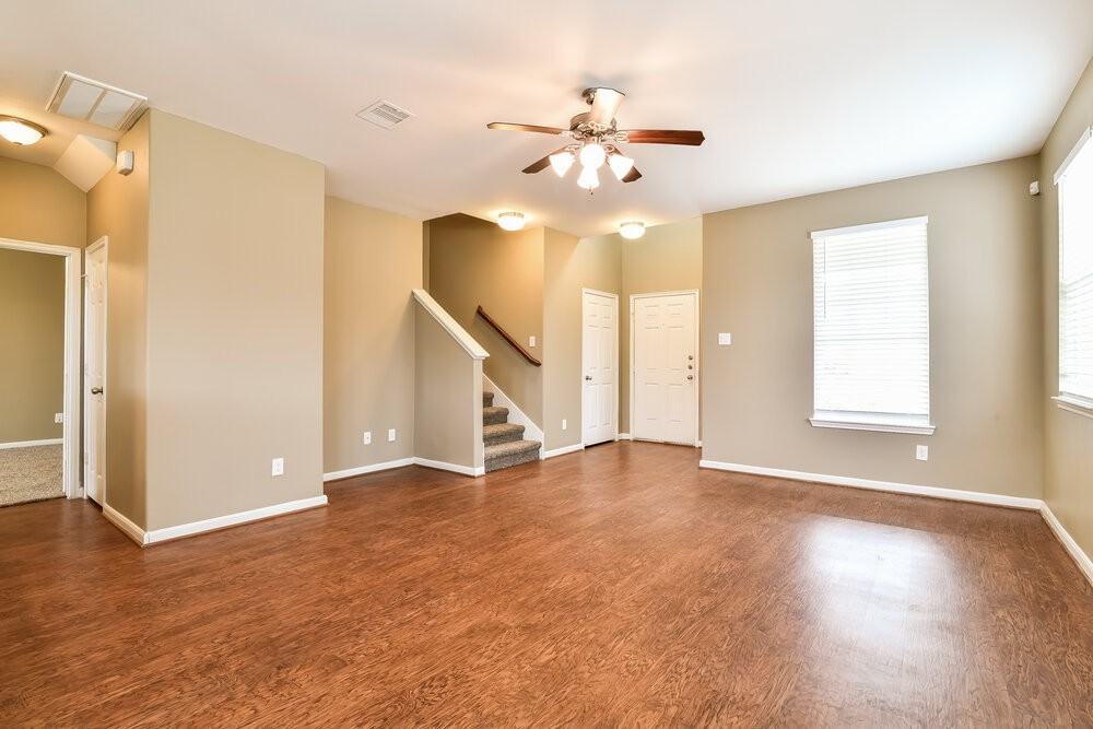 2703 Sleepy Knoll Dr - Photo 3 of 15