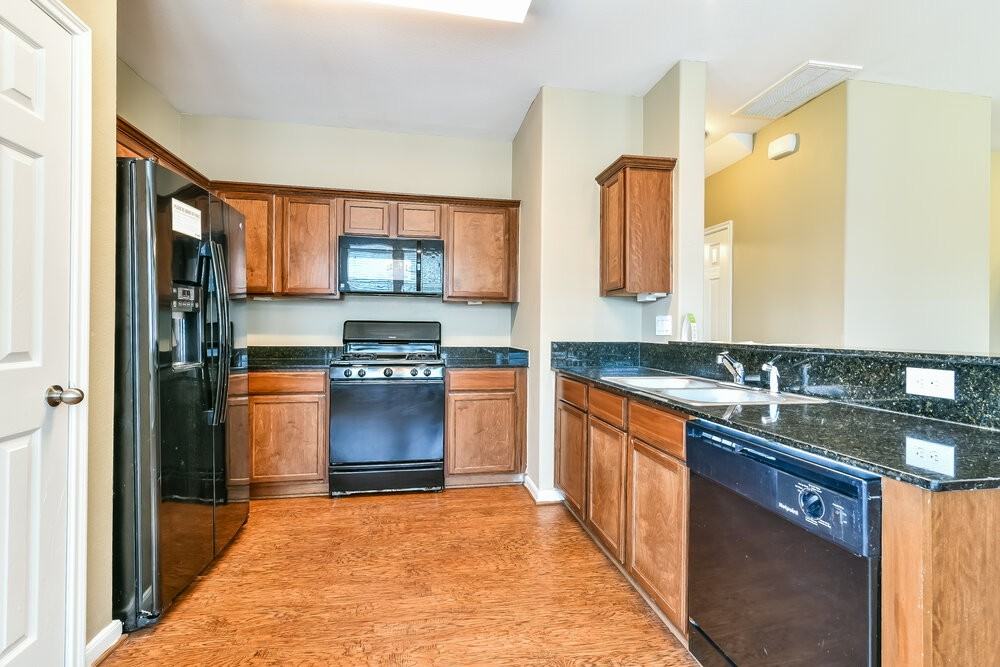 2703 Sleepy Knoll Dr - Photo 5 of 15