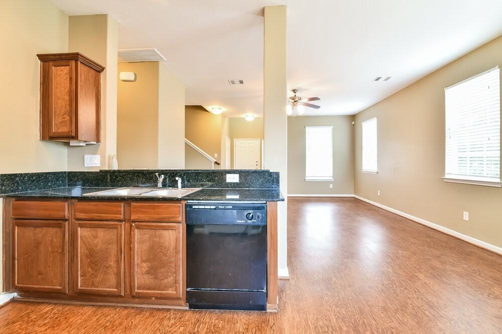 2703 Sleepy Knoll Dr - Photo 6 of 15