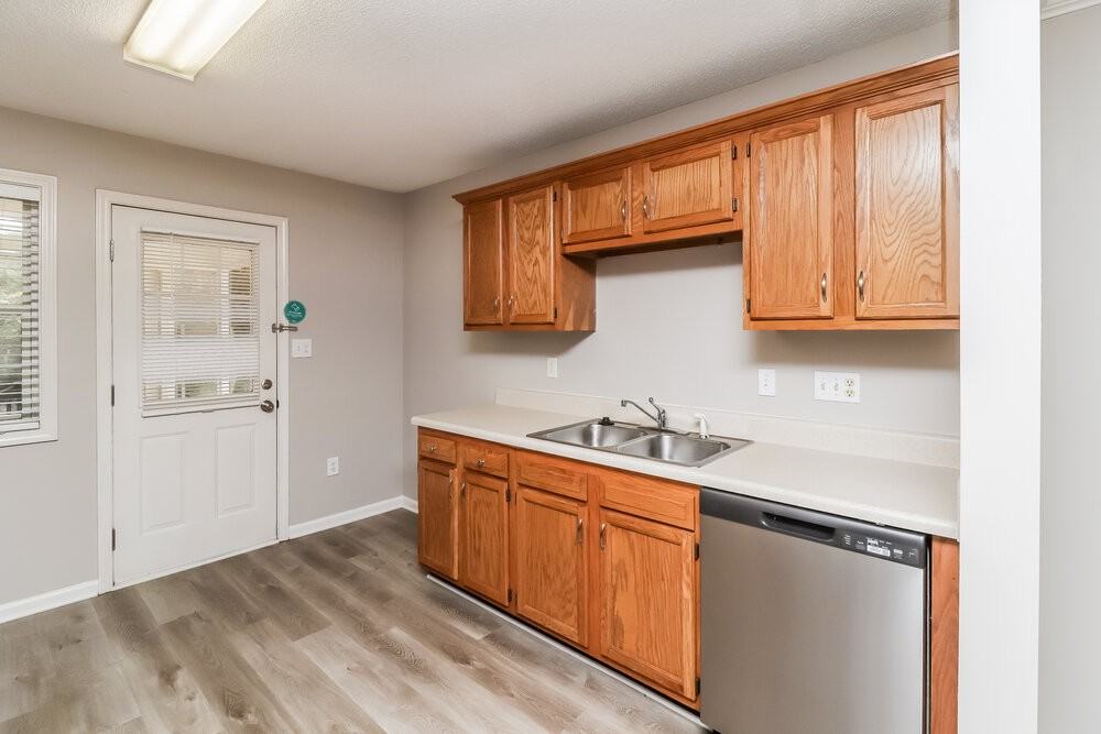 1133 Piney Church Rd - Photo 7 of 16