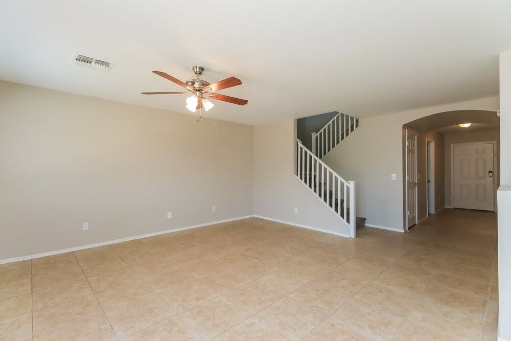 3206 S Justin Dr - Photo 6 of 17