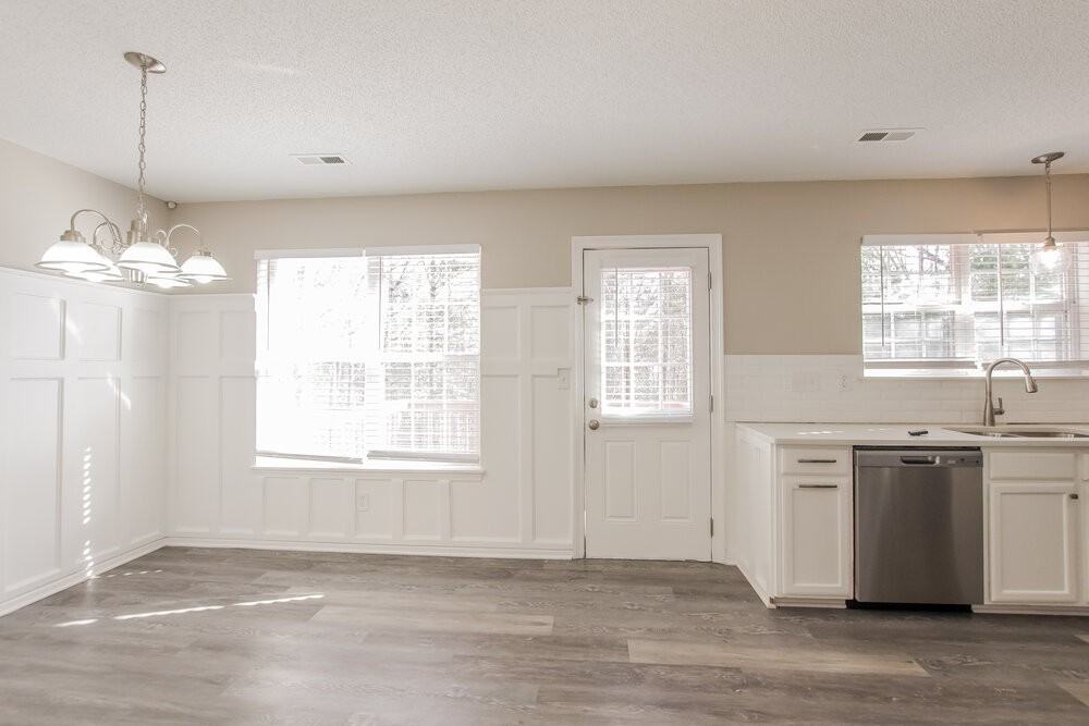 8416 Bristol Ford Pl - Photo 5 of 16