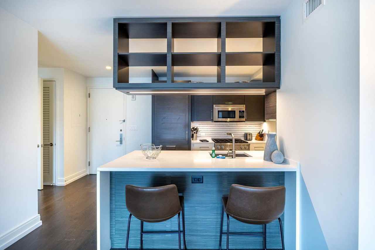 555 10th Ave #1504766P - Photo 5 of 18