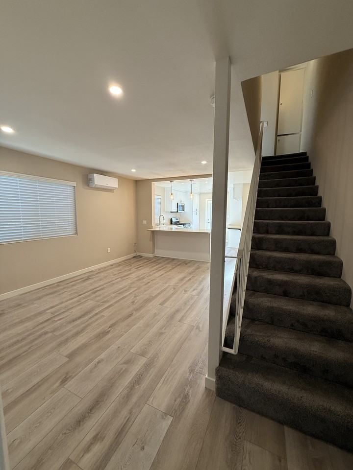 10351 Scoville Ave #1 - Photo 3 of 18