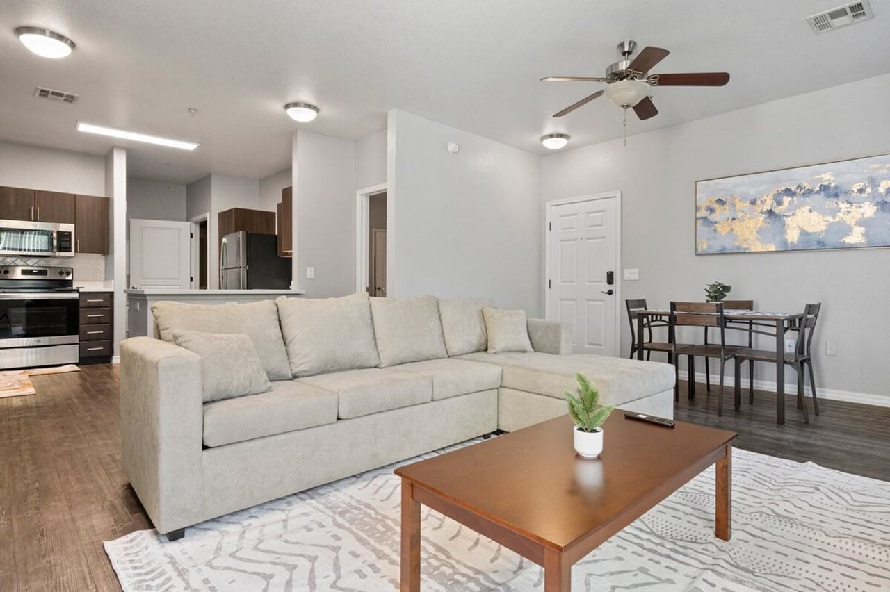 14 W Villa Rita Dr #1244300P - Photo 6 of 34