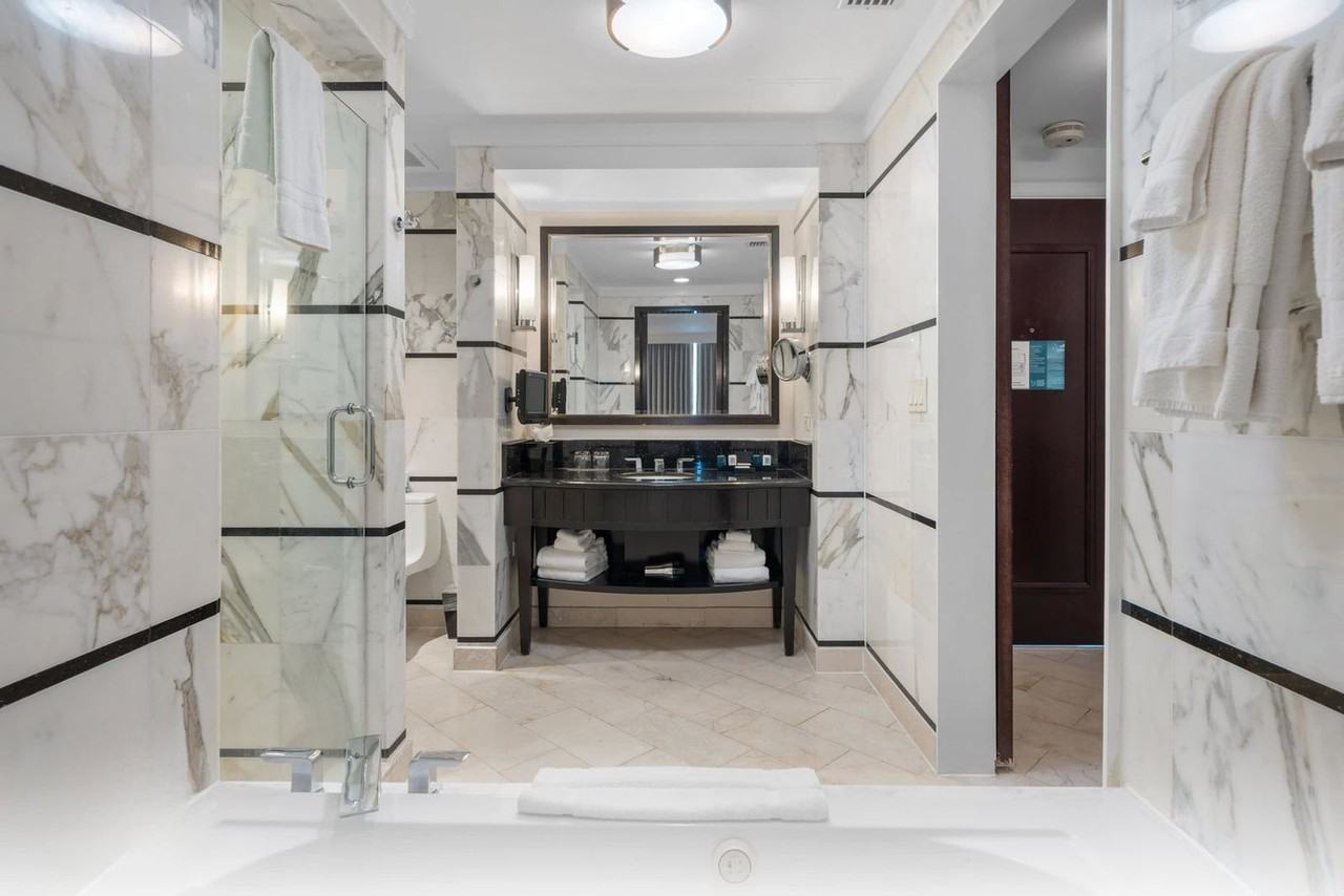 4391 Collins Ave #1325632P - Photo 6 of 7