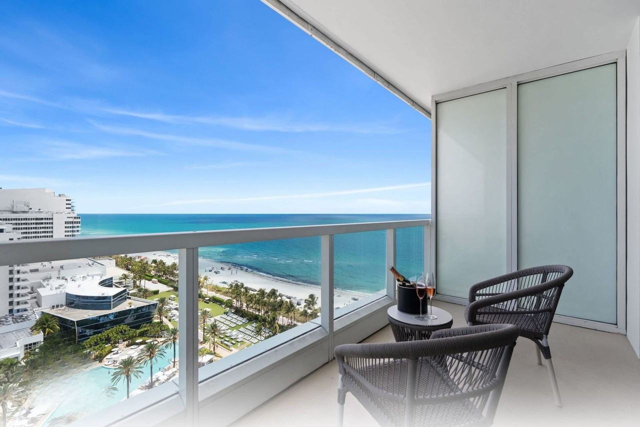 4391 Collins Ave #1325632P - Photo 7 of 7