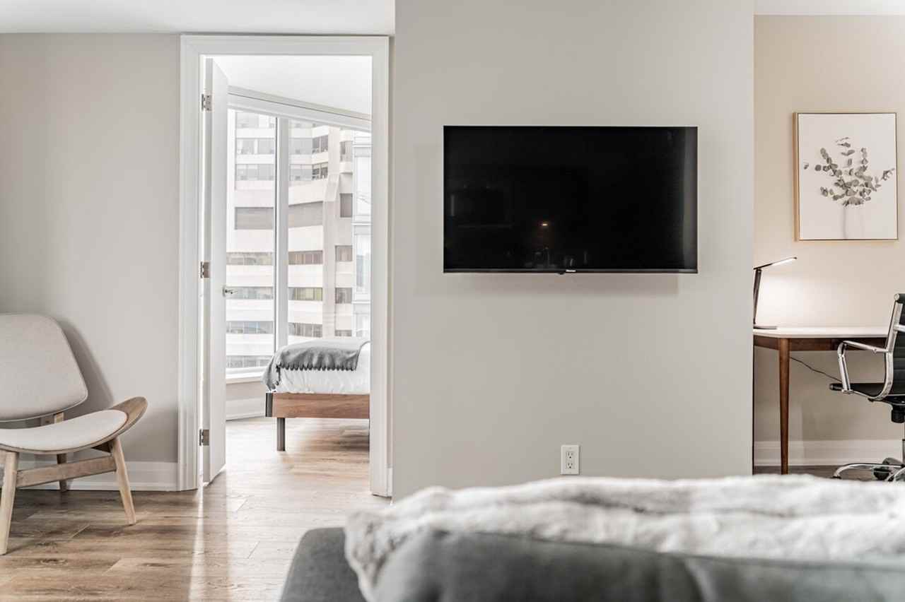 155 Yorkville Ave #1513704P - Photo 5 of 28