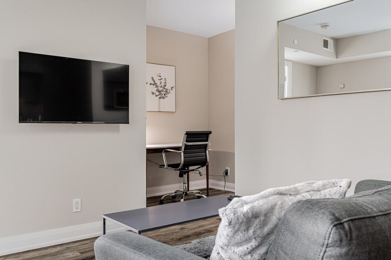 155 Yorkville Ave #1513704P - Photo 6 of 28