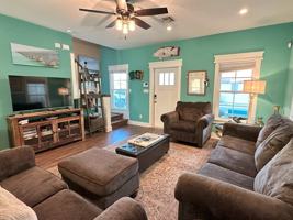featured image of 1113 Pompano Ave