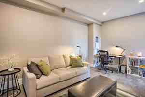 featured image of 4549 Tennyson St