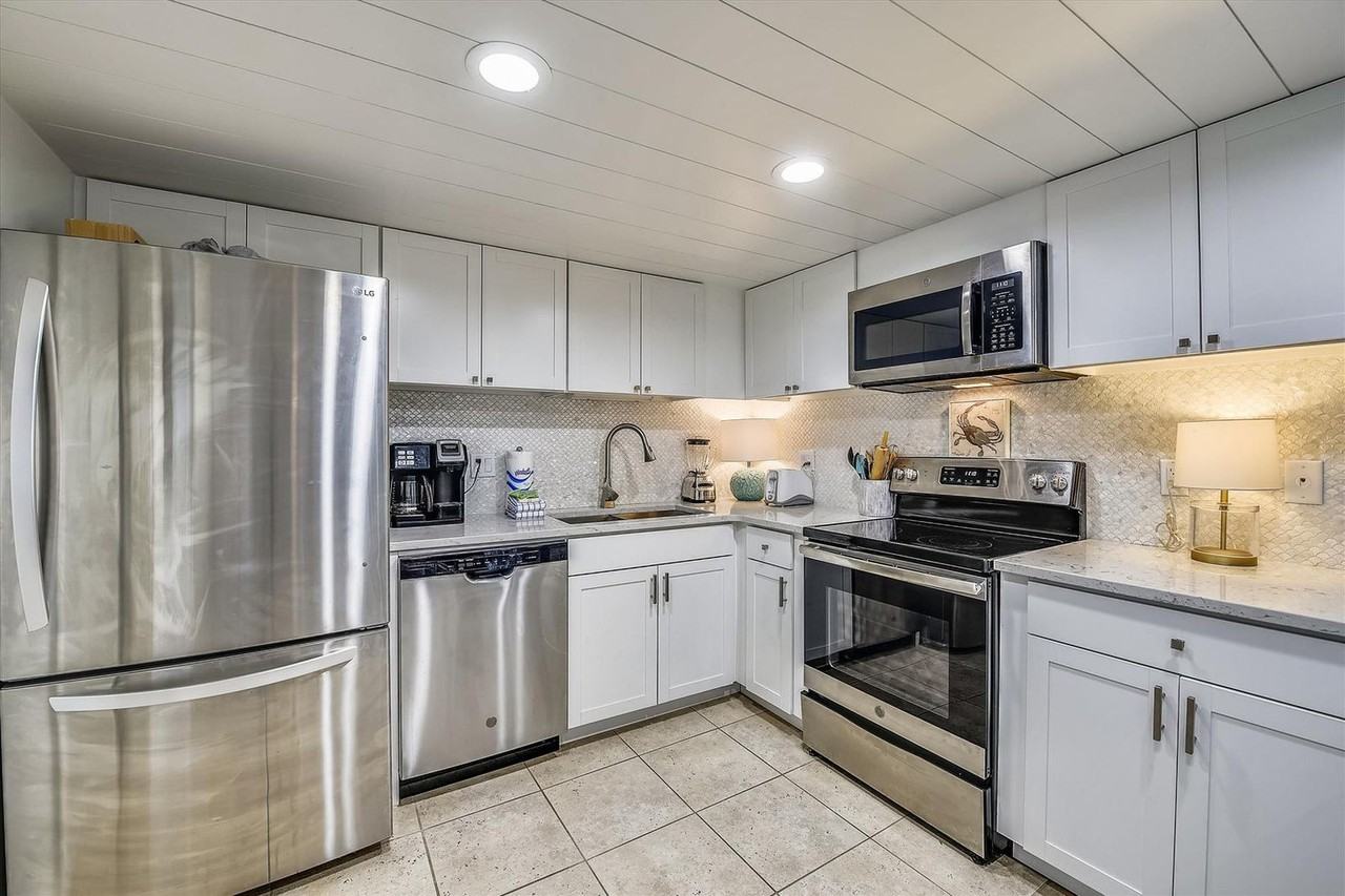 23223 Front Beach Rd #1523375P - Photo 7 of 40