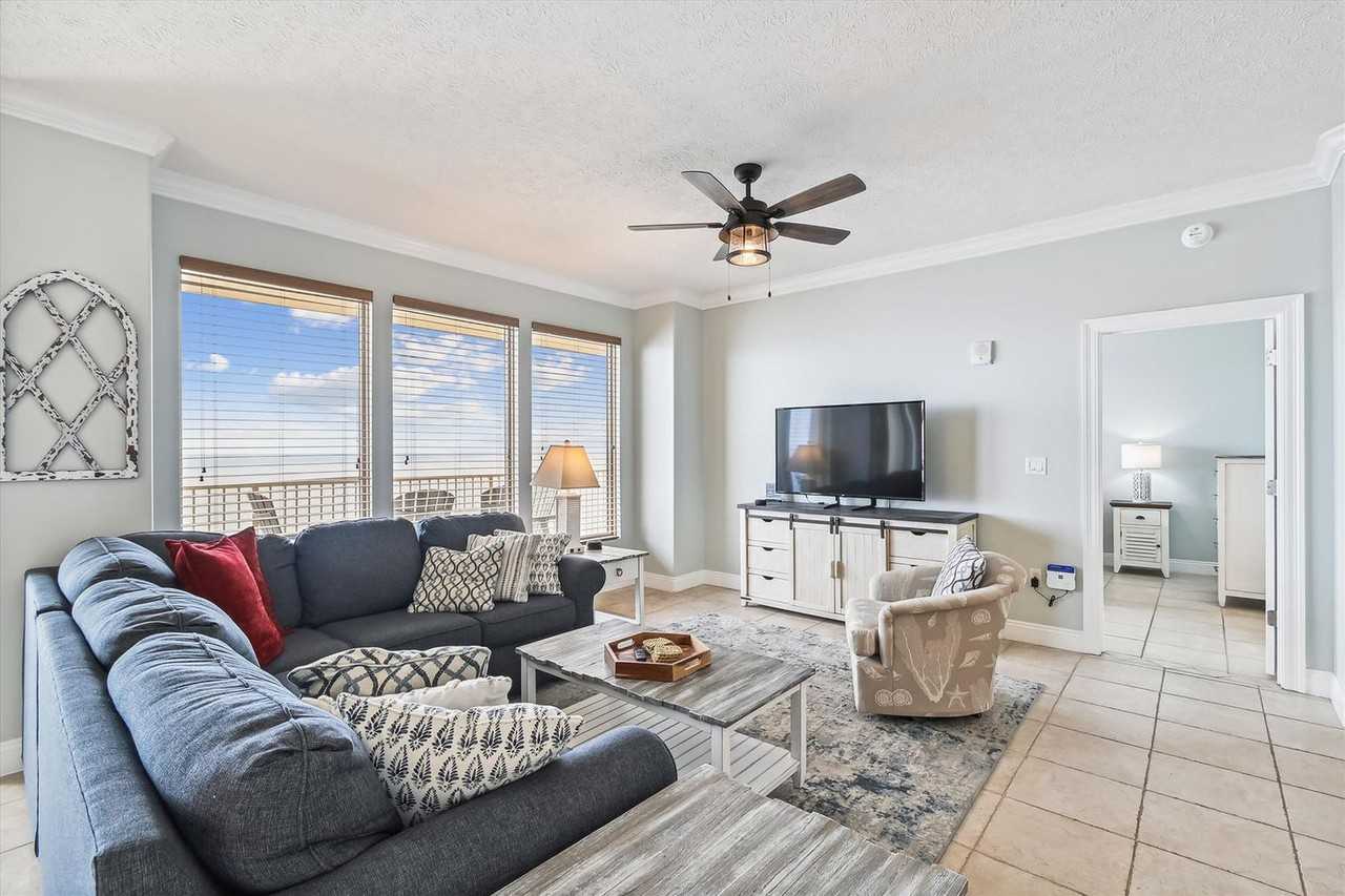 8715 Surf Dr #1523323P - Photo 4 of 23