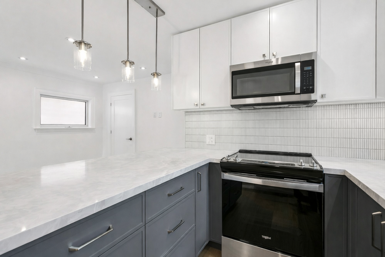 73 Lanark Avenue - Photo 4 of 18