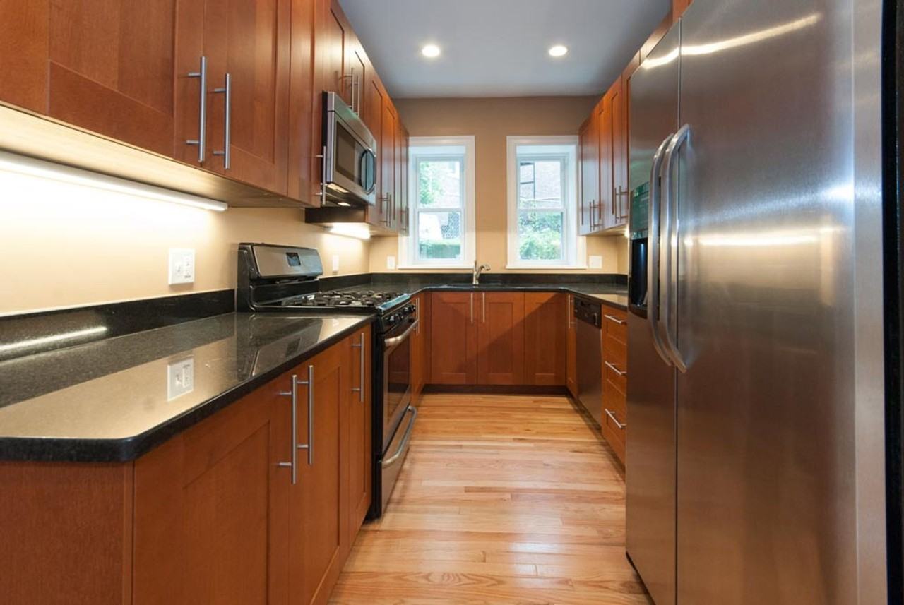 6 Lothian Rd #1 - Photo 3 of 10