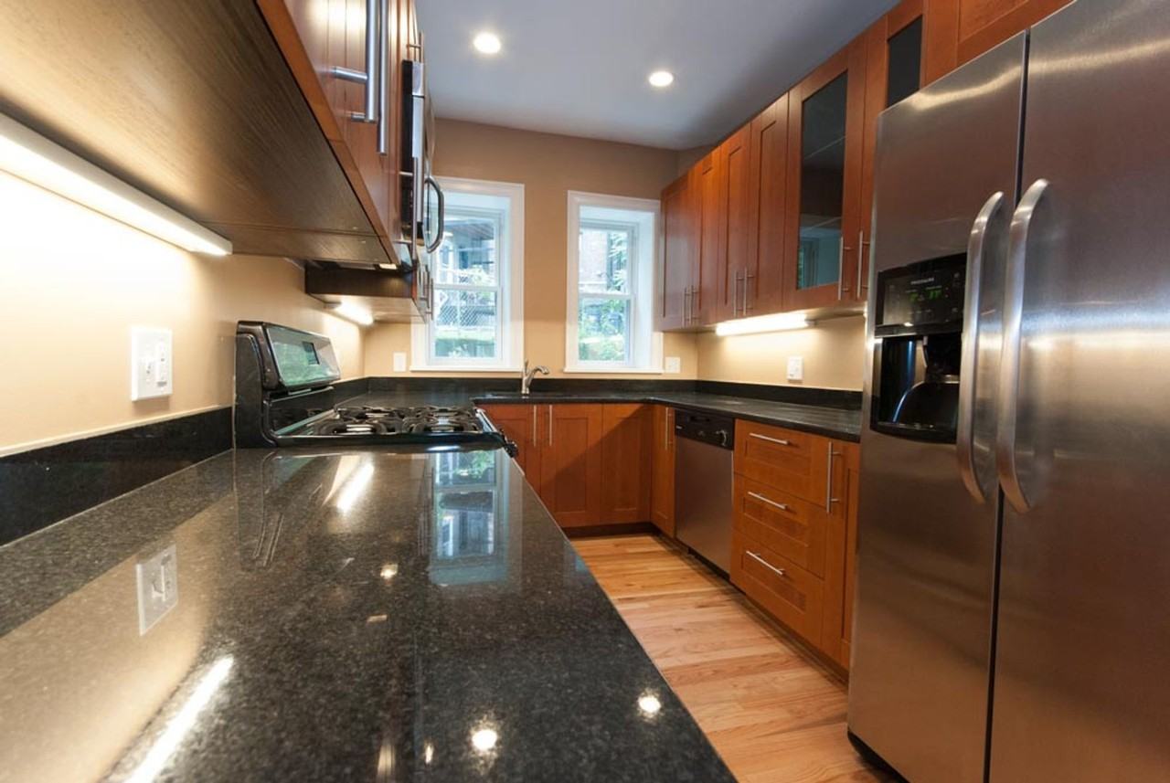 6 Lothian Rd #1 - Photo 4 of 10