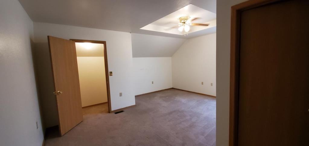 1400 W Frosty Dr - Photo 6 of 10