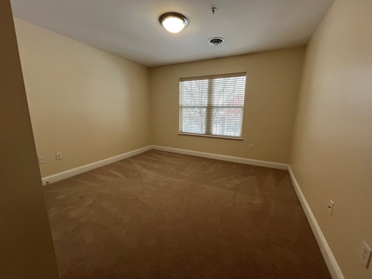 11 Hampstead Place #203 - Photo 7 of 8