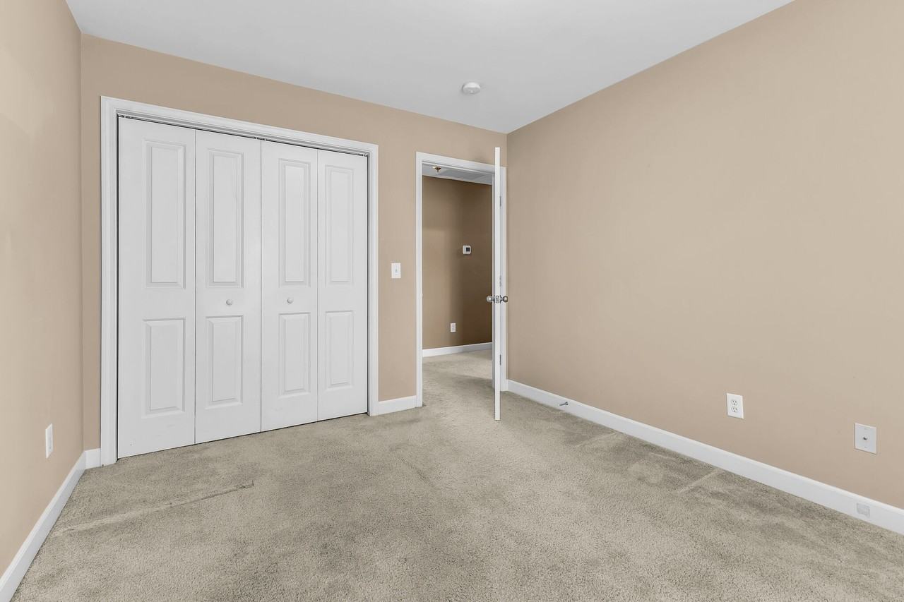 553 Rosedale Ave #1 - Photo 4 of 27