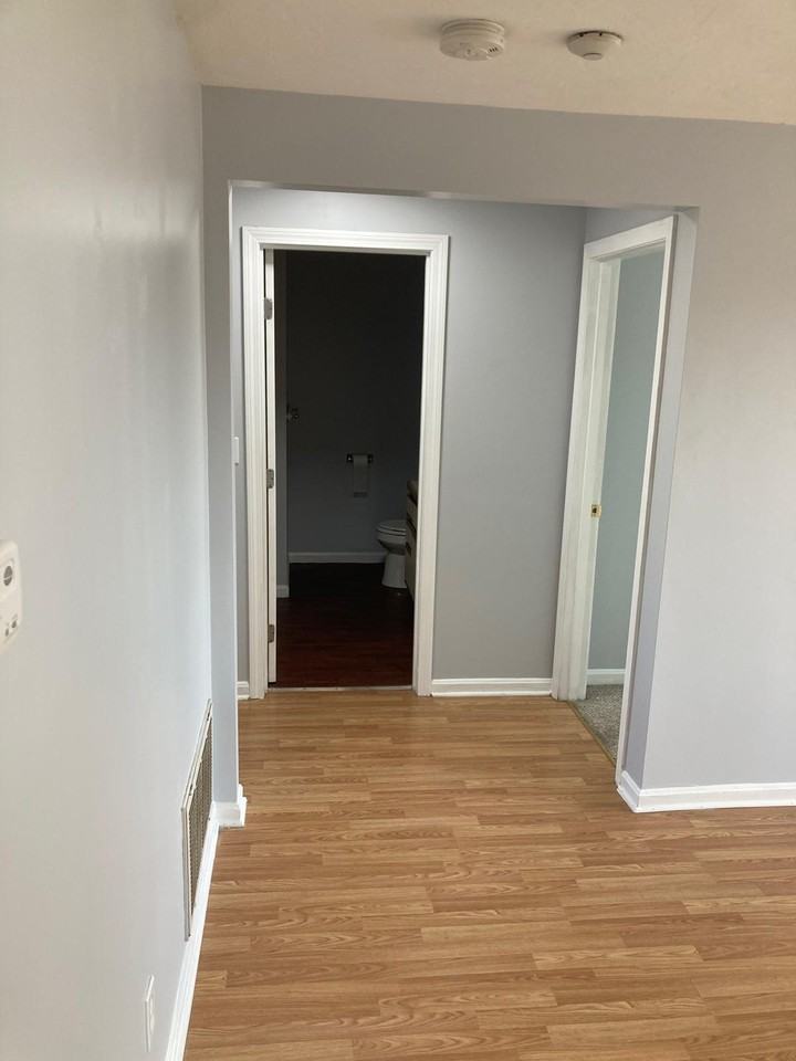 14 Saratoga Ave #4 - Photo 4 of 25
