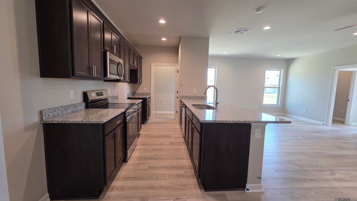 25662 Tarver Dr - Photo 2 of 21