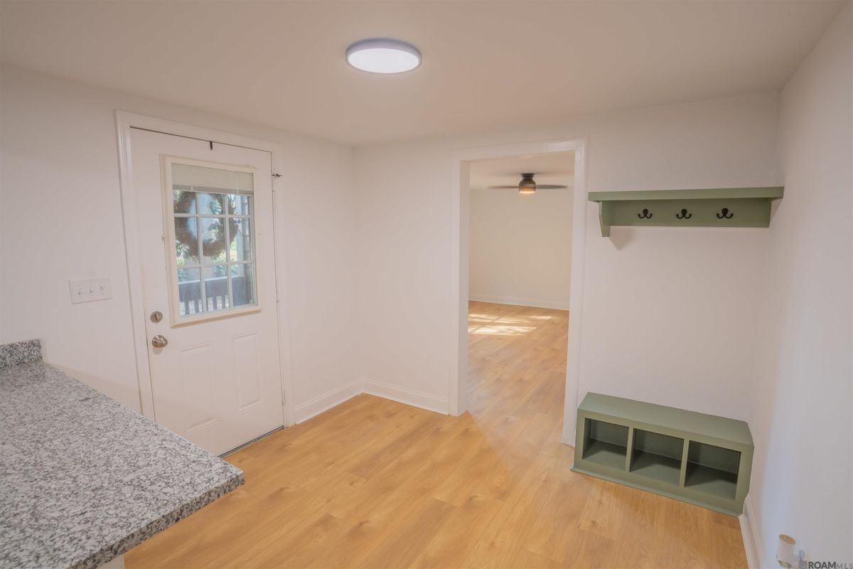 30114 Oak St - Photo 4 of 10