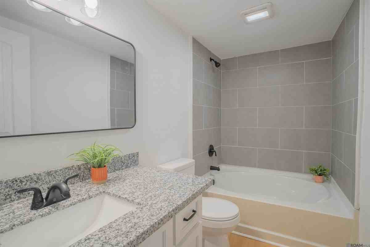 30114 Oak St - Photo 5 of 10