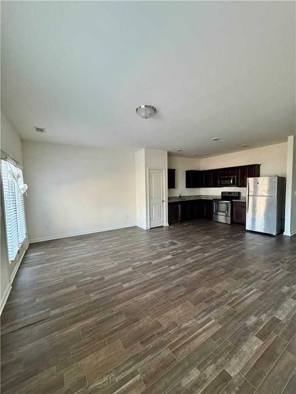 6410 Kennonbriar Ct - Photo 3 of 14