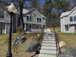 featured image of 158 Riverside Townhouses Rd ##7