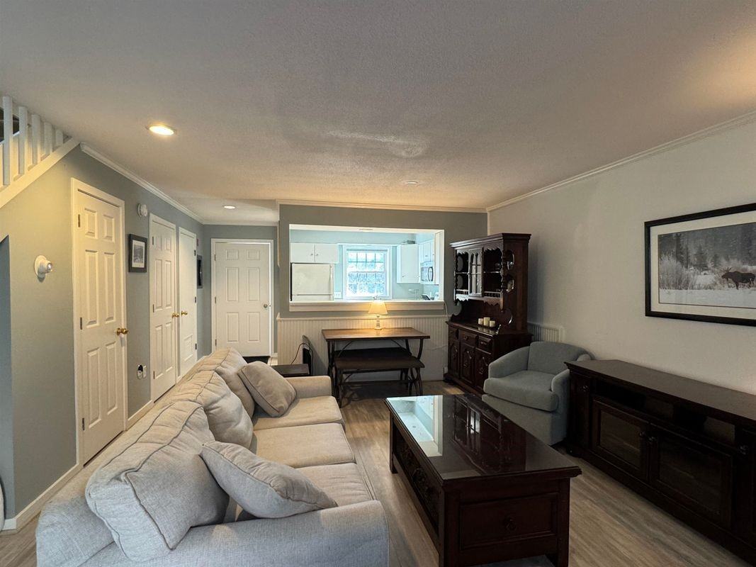 158 Riverside Townhouses Rd ##7 - Photo 4 of 15