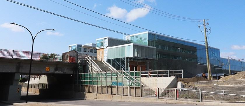 390 Boul De La Côte-Vertu — photo 3